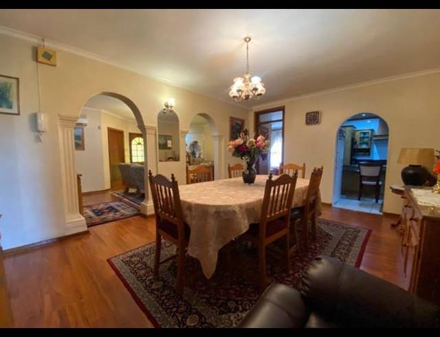 4 BEDROOM HOUSE FOR SALE IN SHALLCROSS